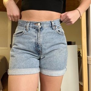 Vintage Levi’s 501 Short | Size 6, Best Fits Size 4